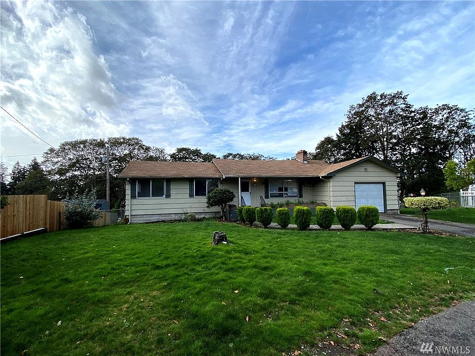 1st image of 4016 101st St SW