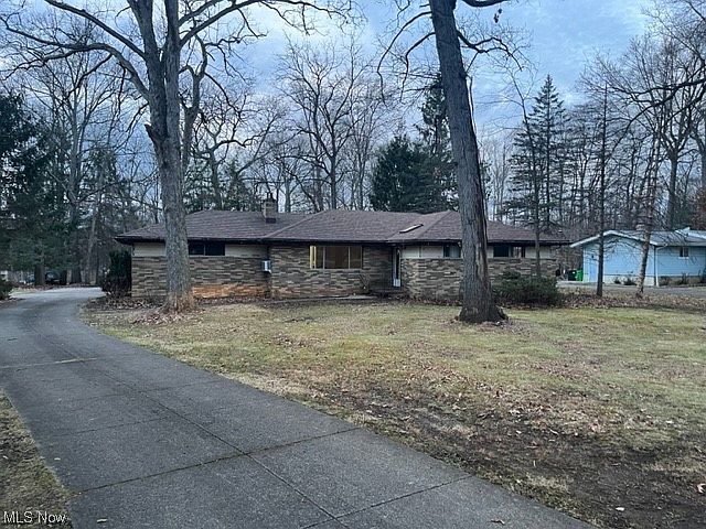 1st image of 7800 Summerset Dr