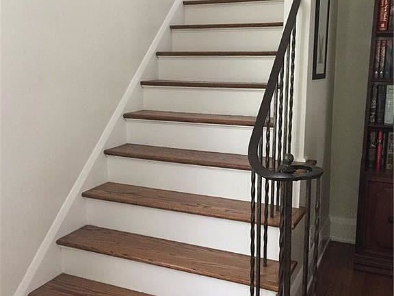 2nd image of 2756 Medford Dr