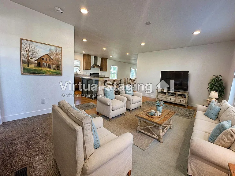 2060 N Ctr #432 — Photo 3