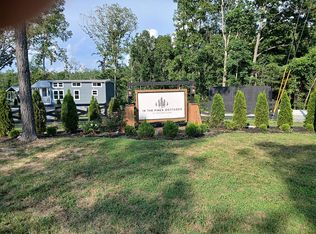 112 Pine Grove Ln, Dover, TN 37058