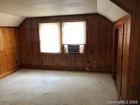 5th image of 803 N Laurel St