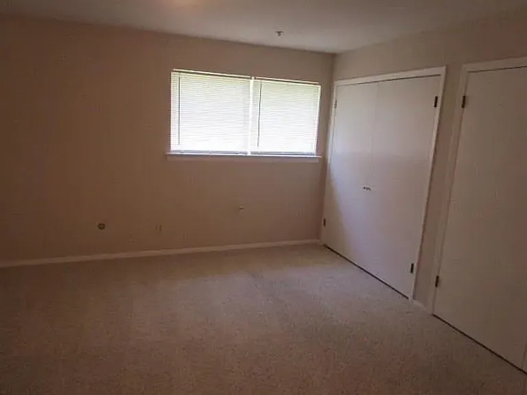5212 Cordova Ave — Photo 9