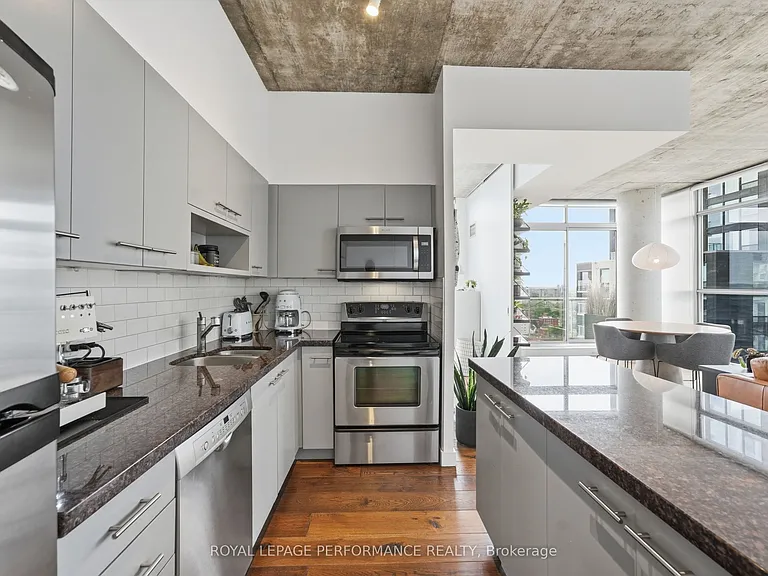 179 George St #PH 2 — Photo 10