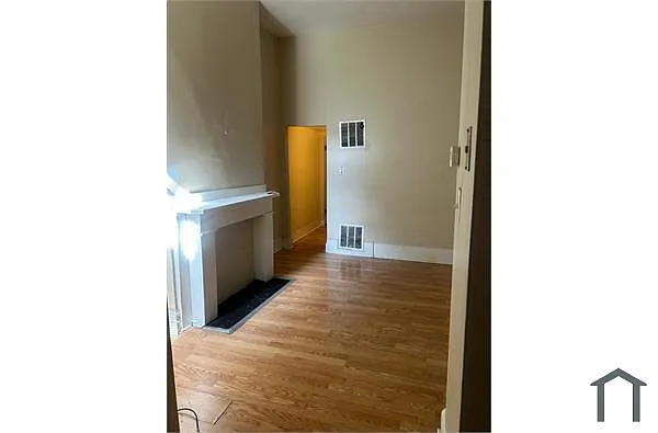 Building Photo - 2537 Madison Ave #1