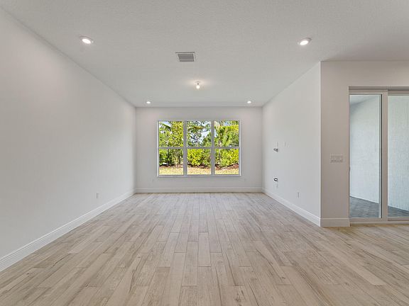 5th image of 3557 NW Solange Court