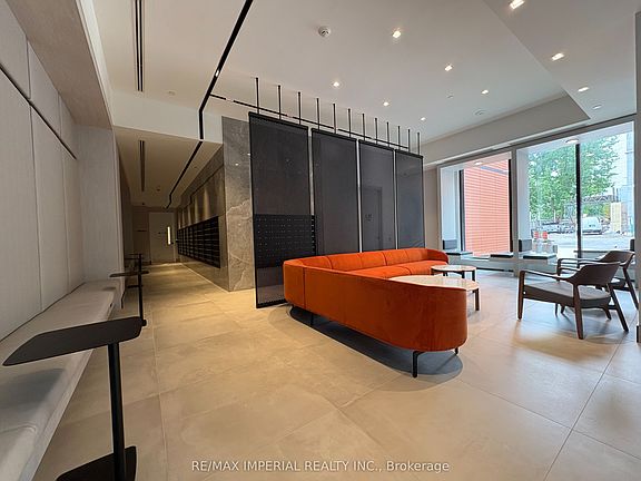 4th image of 609 Sherbourne St #4210