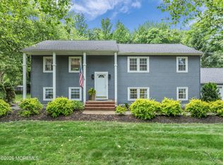 840 Nut Swamp Rd, Red Bank, NJ 07701
