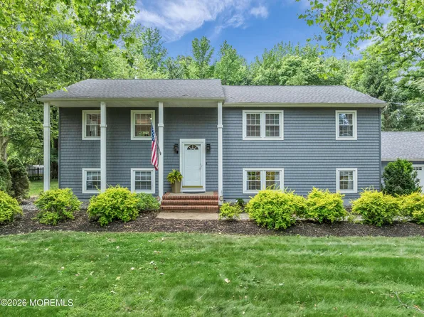 840 Nutswamp Road, Red Bank, NJ 07701