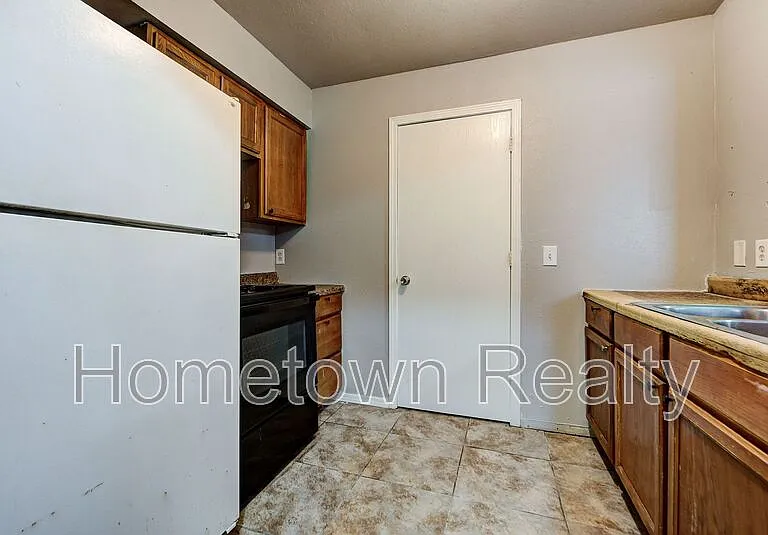 312 NW 118th St — Photo 11