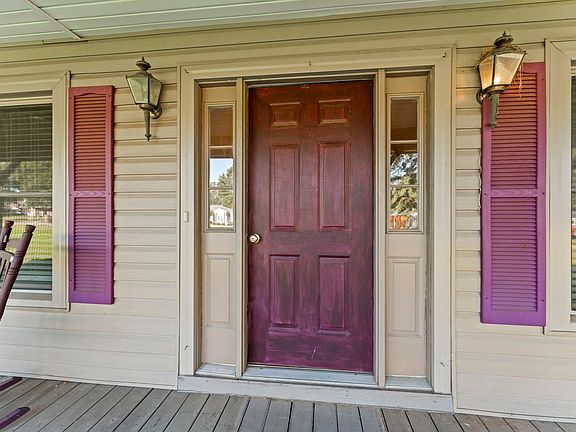 4th image of 104 Plantation Way