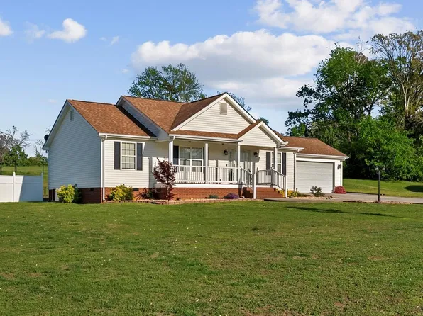 101 Lanier Dr, Chatsworth, GA 30705