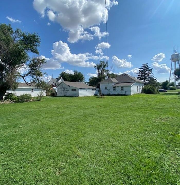 302 Cedar St, Spearville, KS 67876 | MLS #14071 | Zillow