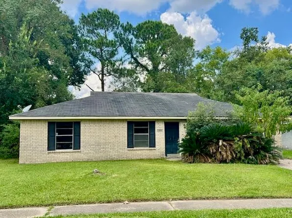 13604 Broad Ct, Baton Rouge, LA 70810