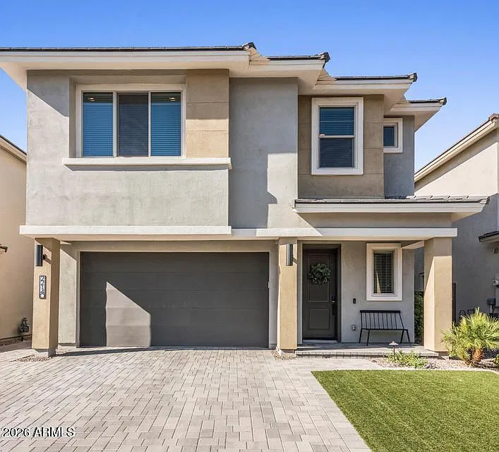 4 bed, 2.5 bath, 2612 sqft, $3,895 — Photo 2