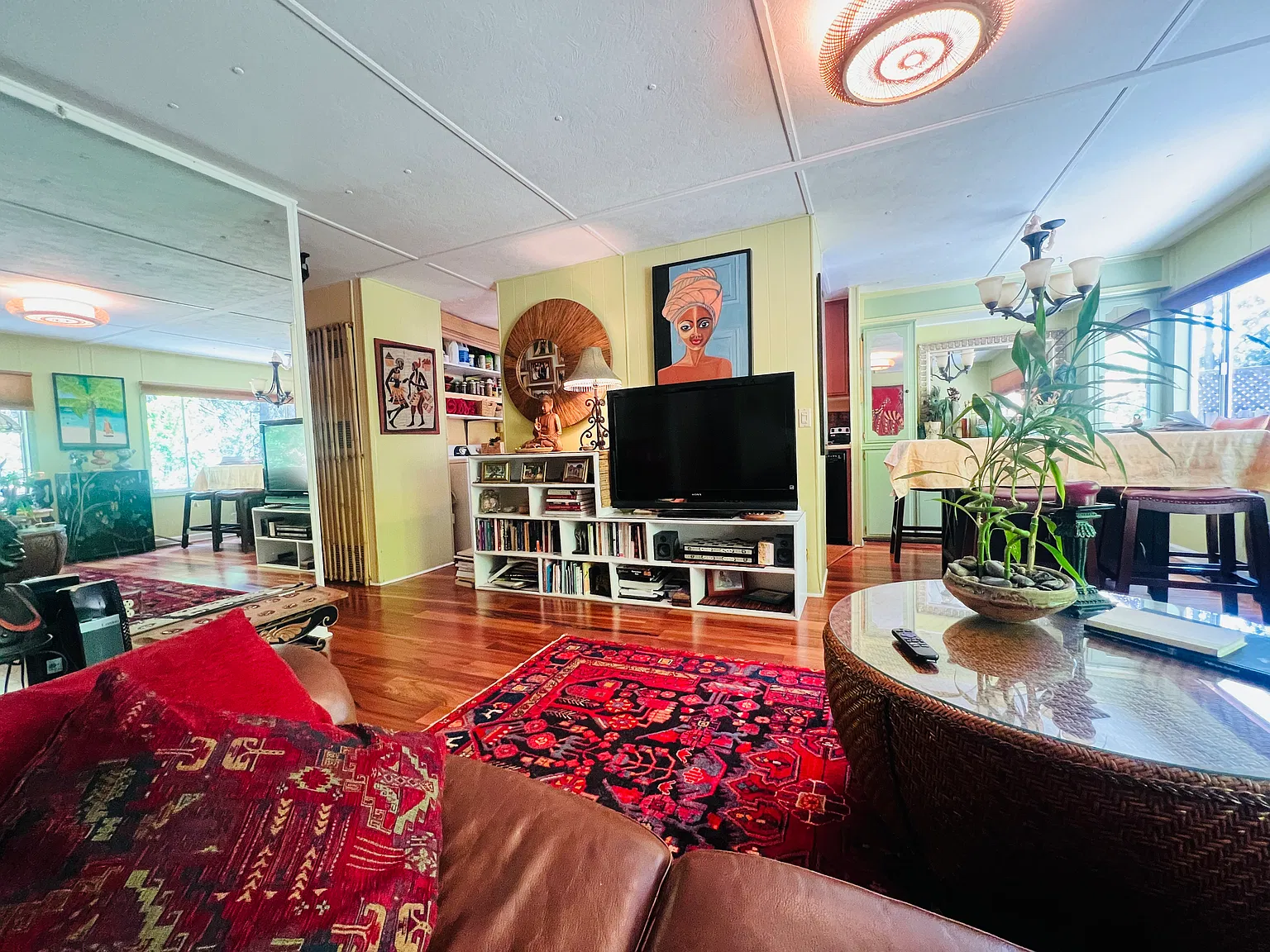 1 bed, 1000 sqft, $2,200 — Photo 3