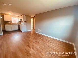 8155 S Colfax Ave, Chicago, IL 60617