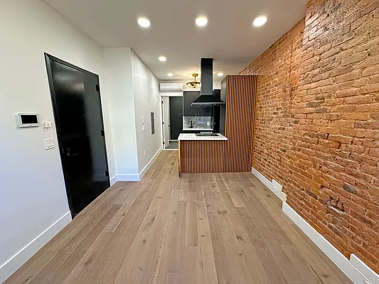 Rented by openigloo | media 2