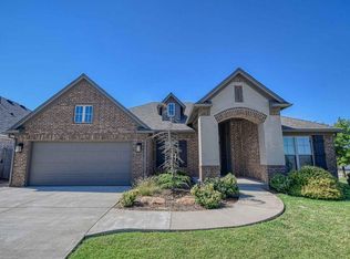 800 Carolyn Ridge Rd, Norman, OK 73071