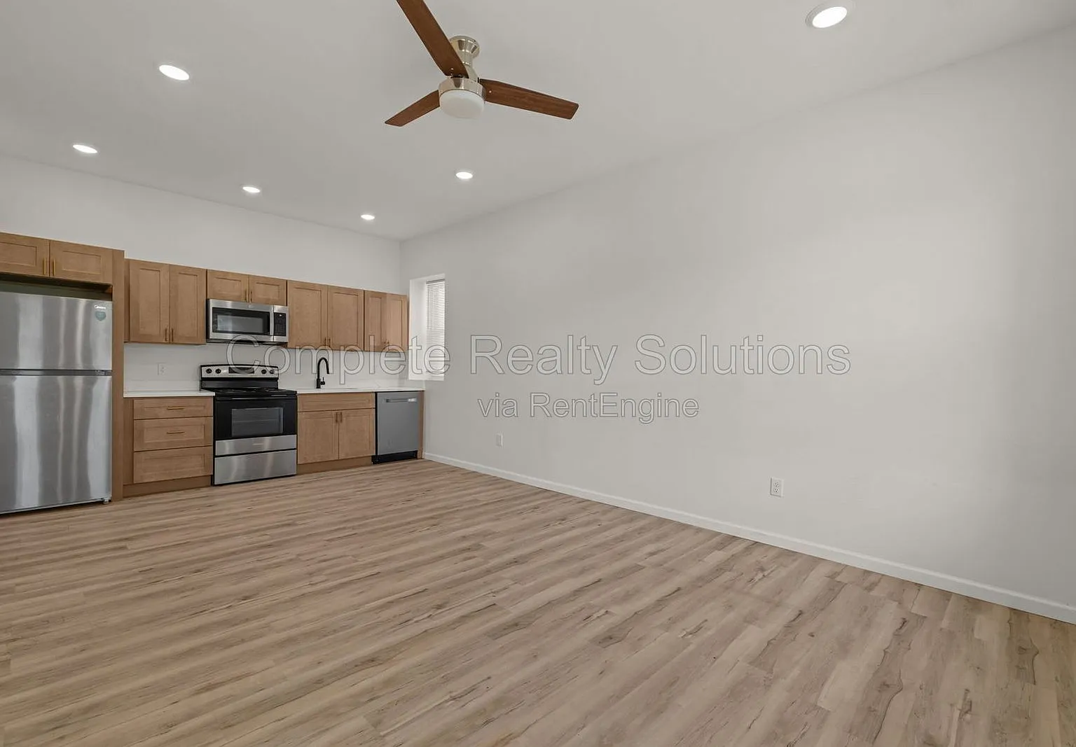 2 bed, 2.0 bath, 1100 sqft, $1,400 — Photo 2