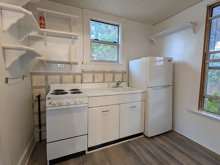 509 N Walnut St #1 — Photo 5