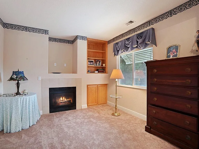 549 Glenbriar Cir — Photo 17