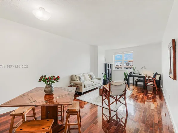 50 Menores Ave APT 820, Coral Gables, FL 33134