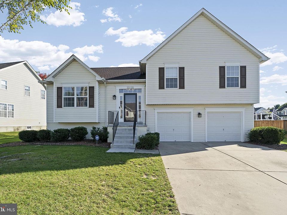 1st image of 22120 Goldenrod Dr