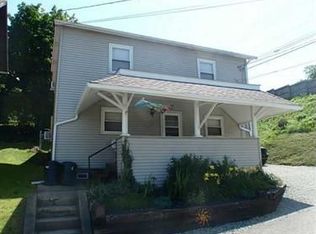 103 School St, Apollo, PA 15613