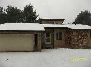5850 David Dr, Wisconsin Rapids, WI 54494