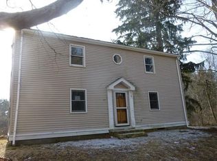 218 Ware Corner Rd, Oakham, MA 01068