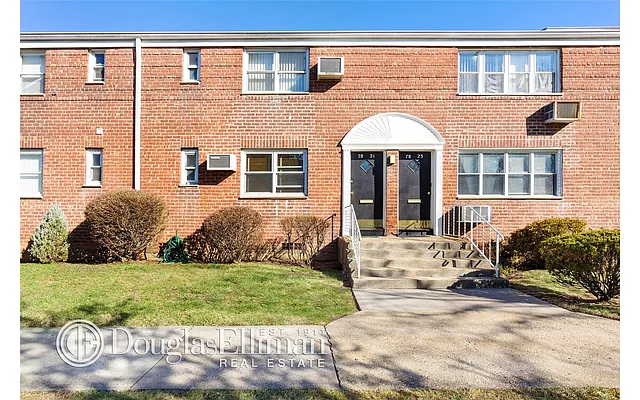 Sold by Douglas Elliman | media 14