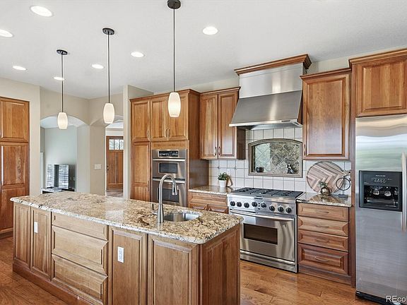 3rd image of 395 W Oakwood Lane