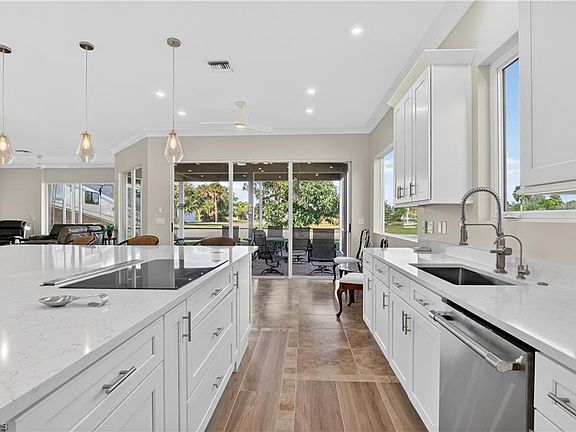 5th image of 4060 SKYWAY DR #45