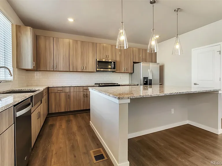 16762 Tejon Pl — Photo 13