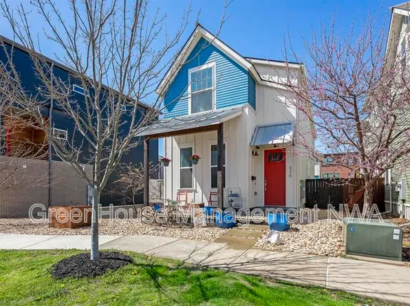 636 SW B St #636SWB, Bentonville, AR 72712