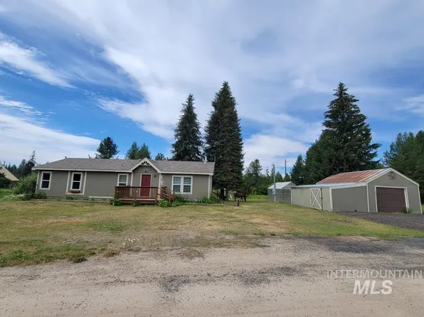 35 Atkin Ln, Cascade, ID 83611