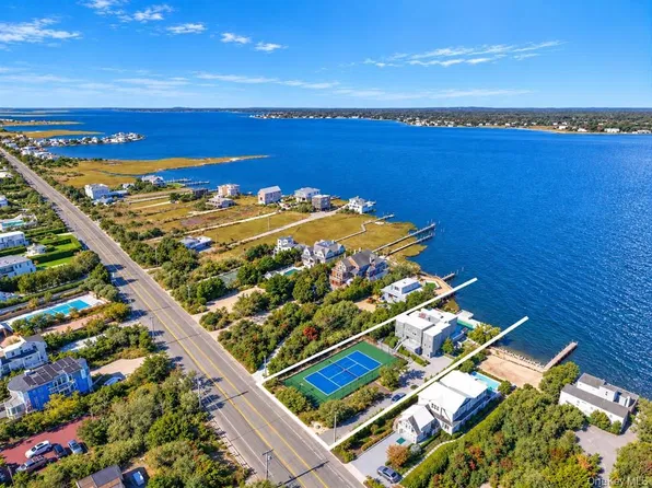 330 Dune Rd, Westhampton, NY 11978