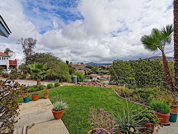 5th image of 8659 Potrero St