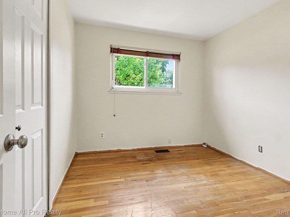 14242 Park St, photo 16