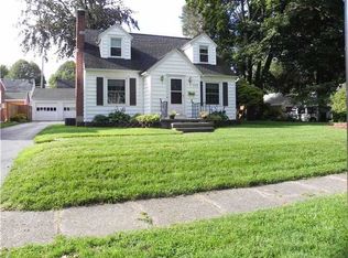 195 Winstead Rd, Rochester, NY 14609