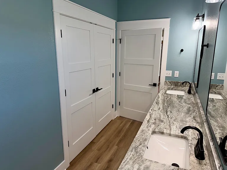 105 Adams Dr — Photo 15