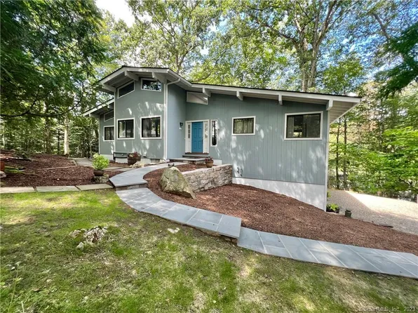 54 Saddle Hill Road, Stamford, CT 06903