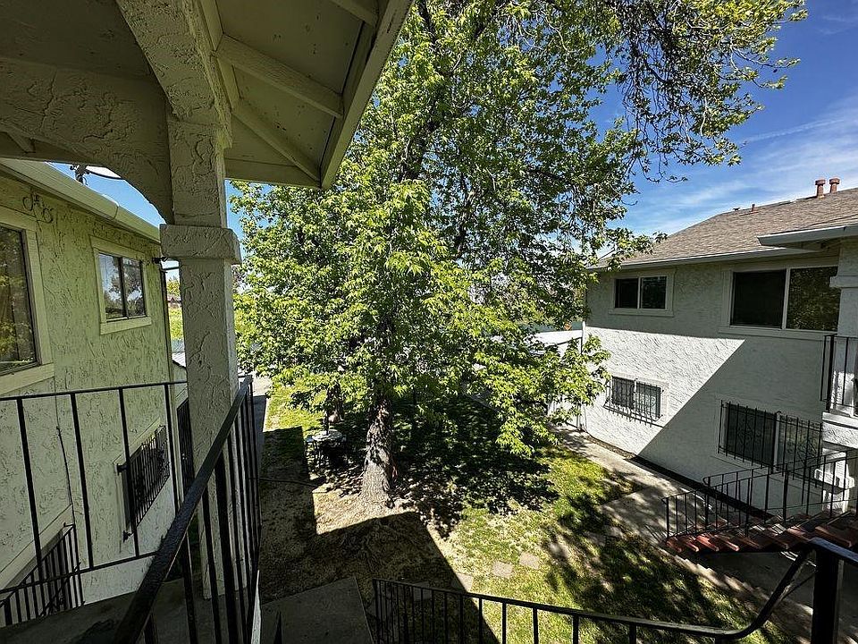1st image of 1600 Sycamore Dr APT 1