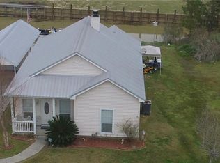 17030 Coles Creek Dr, Springfield, LA 70462