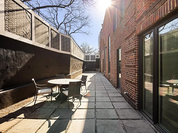 1 Beekman Place image 23 of 30