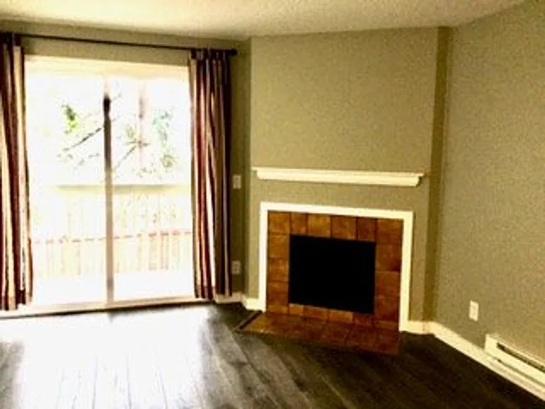 9474 Redmond Woodinville Rd NE #A205W — Photo 3