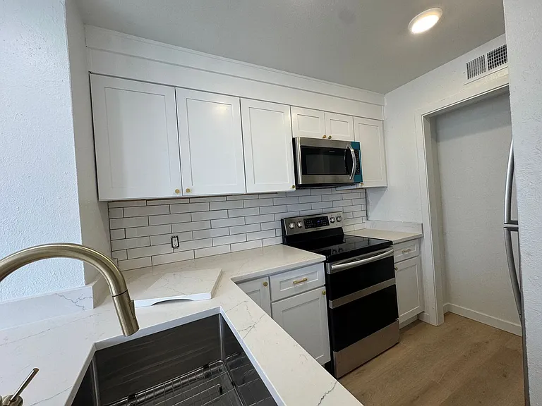 5510 Boca Raton Blvd #431 — Photo 8