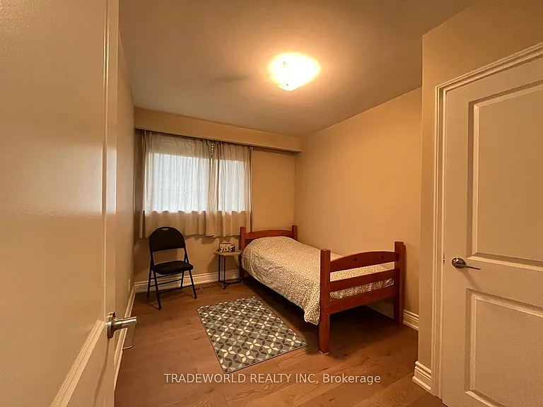 201 Hendon Ave #MAIN FLOOR — Photo 15