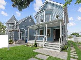 19 Almira St, Bloomfield, NJ 07003